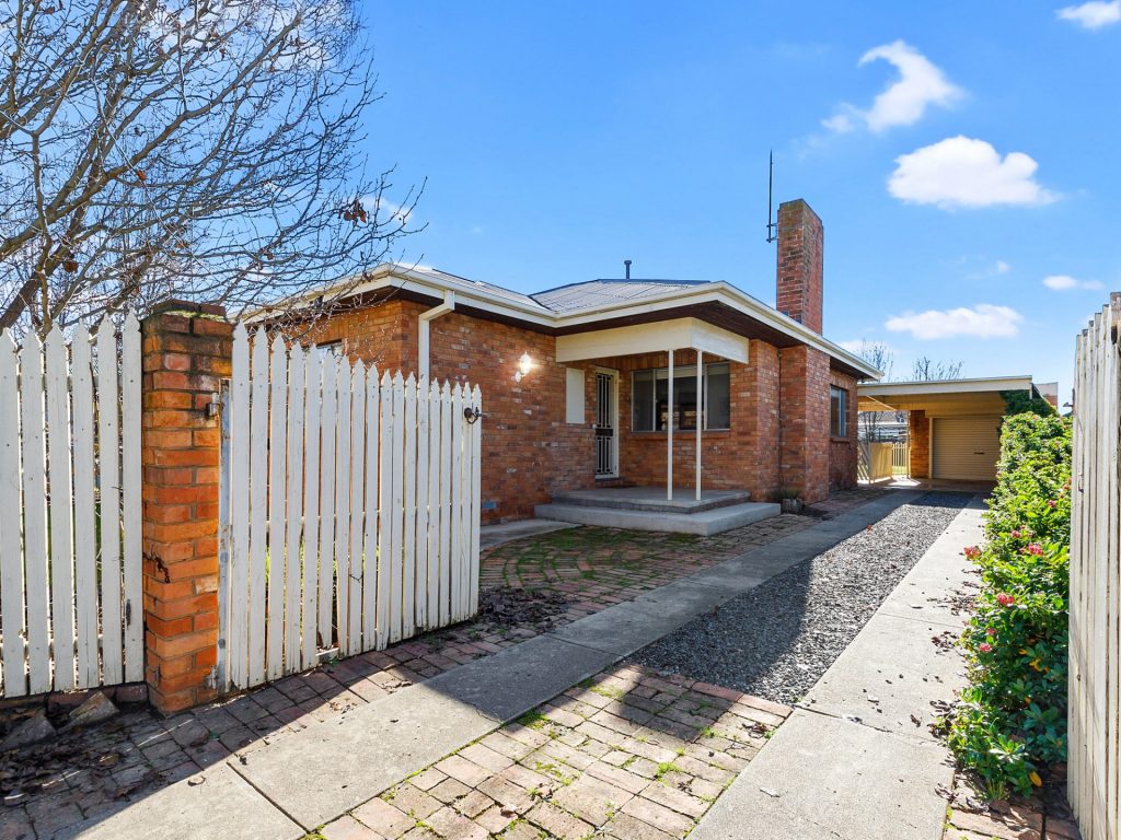 Dawn Bray –  Vendor property